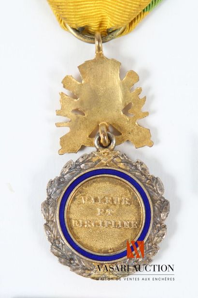 Ordre de la Légion d'honneur, étoile de chevalier...