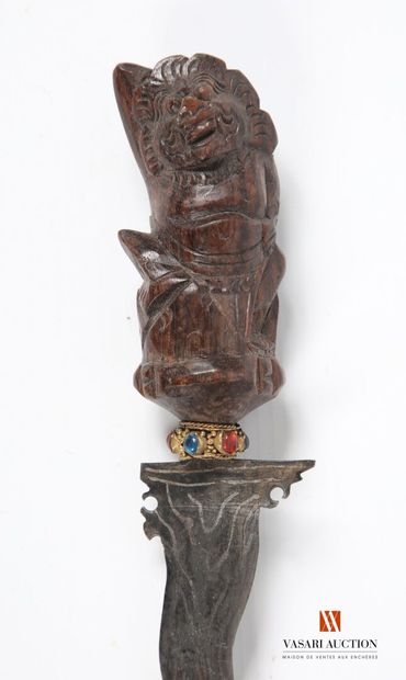 Kriss, 15 cm flaming blade, ukiran (handle)...