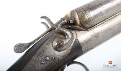 12-gauge shotgun, central percussion by external...