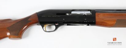 BENELLI semi-automatic shotgun model Super...