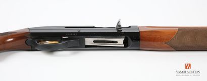 BENELLI semi-automatic shotgun model Super...