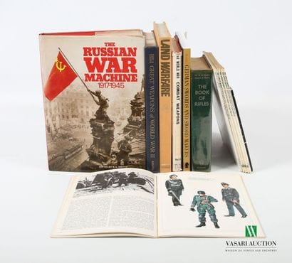 [ARMES GENERALITES]
Lot comprenant six ouvrages...