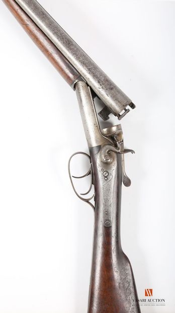 12-gauge shotgun, central percussion by external...