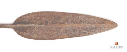 Spearhead, 96 cm, wrought iron, wear, oxidation,...