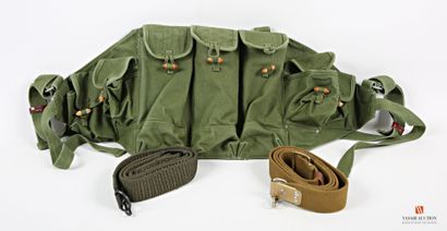 Chasuble pectorale porte chargeurs pour trois...