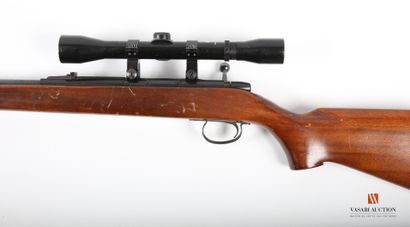 REMINGTON repeating rifle model 592M calibre...