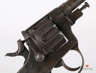 Revolver règlementaire italien « Bodeo »...