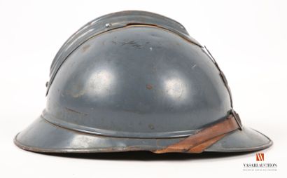Casque Adrian modèle 1915, rare attribut...