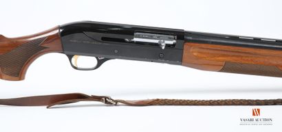BENELLI semi-automatic shotgun model Super...