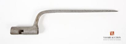 Baïonnette à douille du type 1730, lame triangulaire...