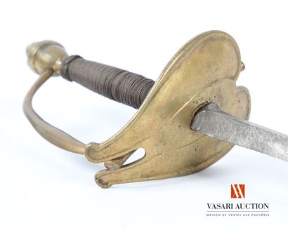 Épée d'uniforme, monture laiton à une branche...