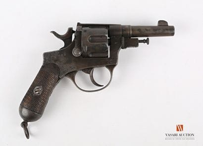 Revolver règlementaire italien « Bodeo »...