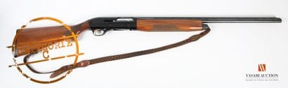 BENELLI semi-automatic shotgun model Super...