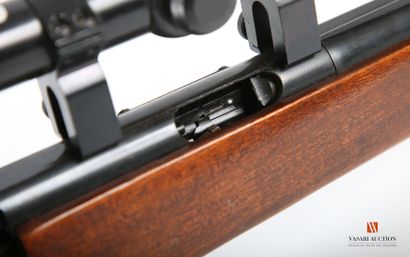REMINGTON repeating rifle model 592M calibre...