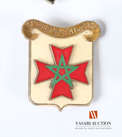 Insignes militaires français toutes armes...