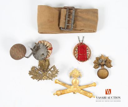 Headdress emblems and miscellaneous: grenade...