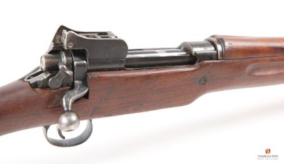 Fusil US 17 à verrou calibre .300 Savage,...