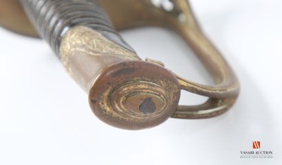 Sabre pour officier modèle 1845, lame légèrement...