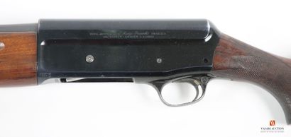 Fusil semi-automatique Franchi calibre 12-70,...