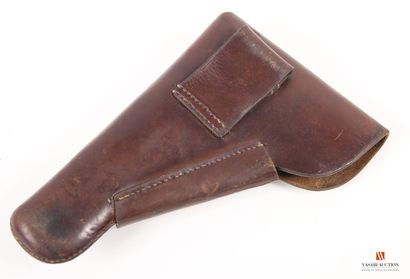 Bel étui de pistolet GP35, cuir fauve daté...