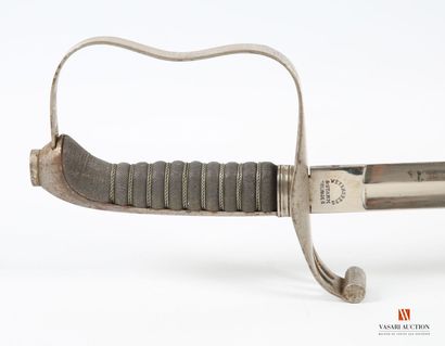 Sabre bavarois pour officier, lame légèrement...