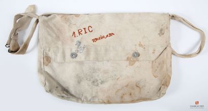 Lot vêtements militaires et divers - Armée...