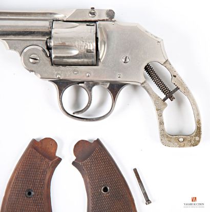 CATEGORIE D
Revolver hammerless « Iver Johnson's...
