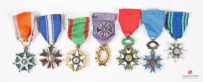 Ordres et décorations : Légion d'honneur,...