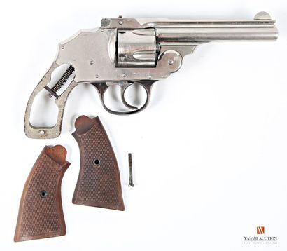 CATEGORIE D
Revolver hammerless « Iver Johnson's...