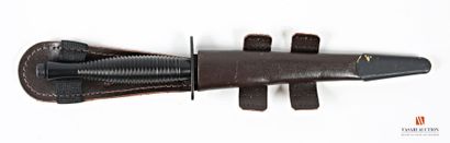 Dague de commando Fairbairn-Sykes type B2...