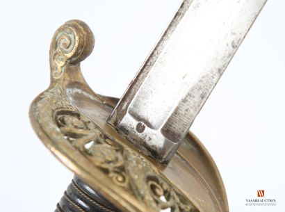 Sabre pour officier modèle 1845, lame légèrement...