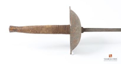 Épée de combat, lame droite mouchetée de...