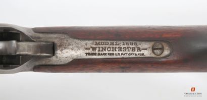 Carabine à levier de sous garde Winchester...
