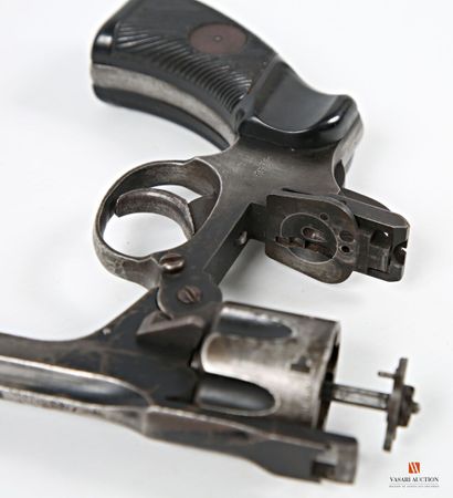ATTENTION ARMES DE CATEGORIE B - Arme soumise...