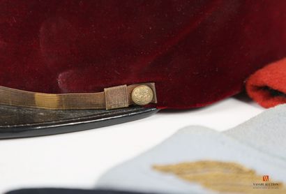 Armée francaise : képi modèle 1931 de lieutenant...