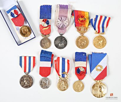 Ordres et décorations : France, médaille...