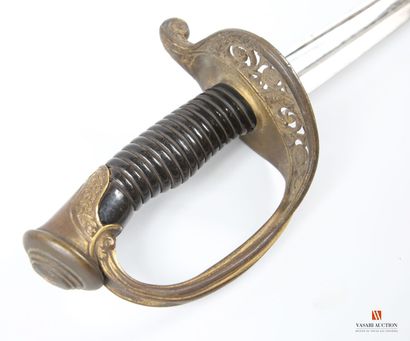 Sabre modèle 1855, monture laiton à une branche...