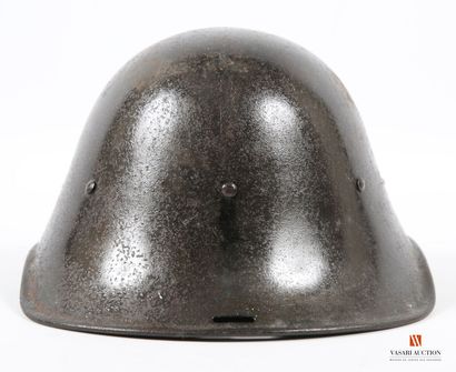 Casque hollandais modèle 27/34 utilisé par...