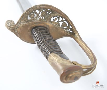 Sabre pour officier modèle 1845, lame légèrement...