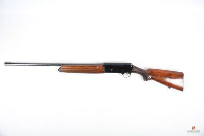 Fusil semi-automatique Franchi calibre 12-70,...