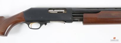 Fabarm shotgun, 12-76 caliber pump-action...