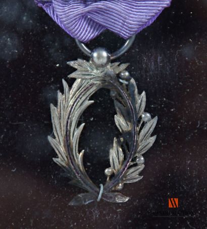 Orders and decorations: from the same recipient:...