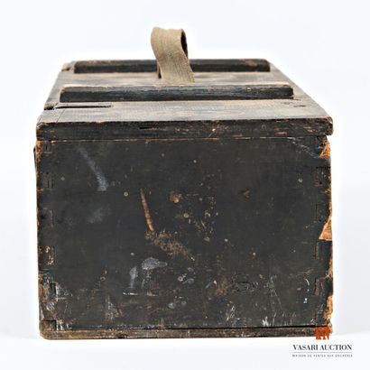 Empty crate for 30 rifle grenades (Gewehr-Sprenggranat),...