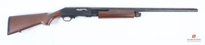 Fabarm shotgun, 12-76 caliber pump-action...