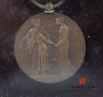 Orders and decorations: from the same recipient:...