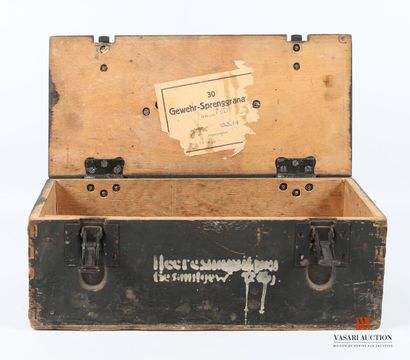 Empty crate for 30 rifle grenades (Gewehr-Sprenggranat),...