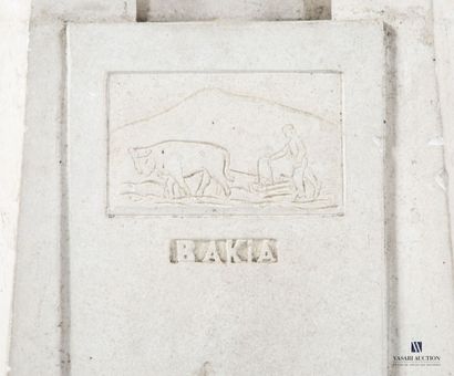 Projet de monument aux morts en plâtre figurant...