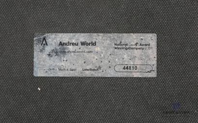 ANDREU WORLD 
Paire de tabourets haut modèle...
