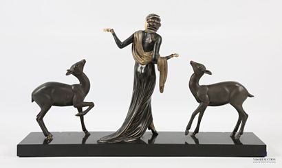 MENNEVILLE, CIPRIANI Ugo dit (1887-1960)
Élégante...