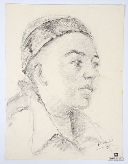 VALES Edmond (1918-2001)
Portrait d'homme
Fusain...